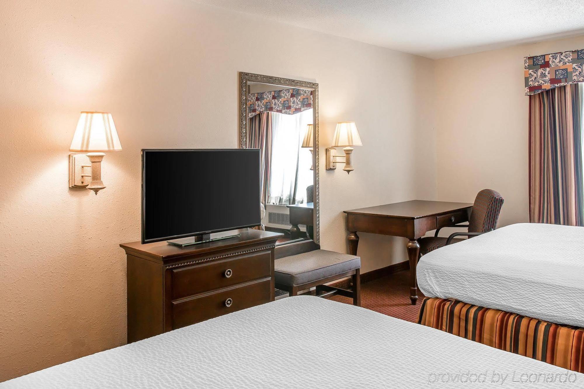 Motel 6 Elkhart, In Экстерьер фото