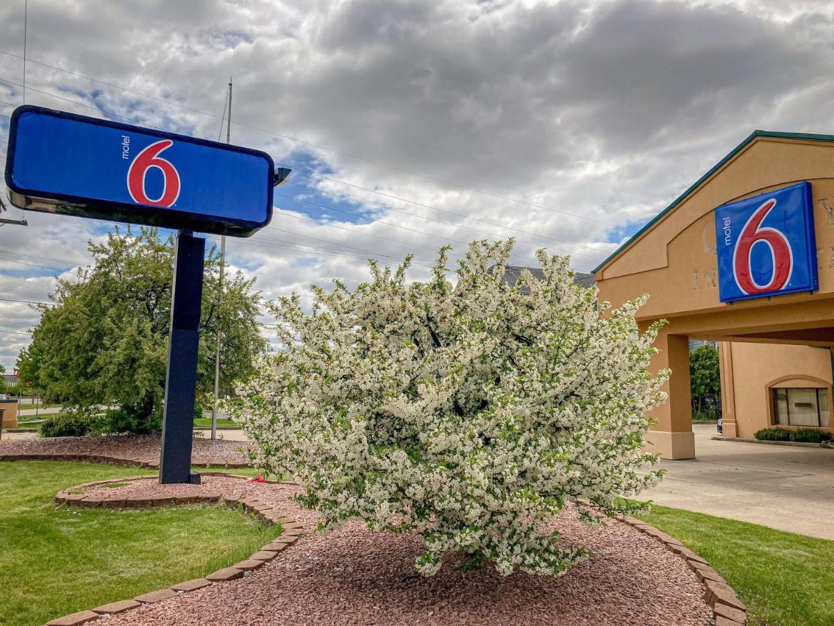 Motel 6 Elkhart, In Экстерьер фото